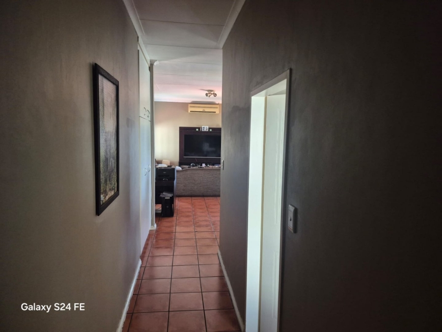 3 Bedroom Property for Sale in Waterval East North West